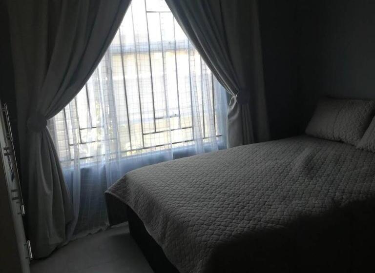 פנסיון Savet Lodge