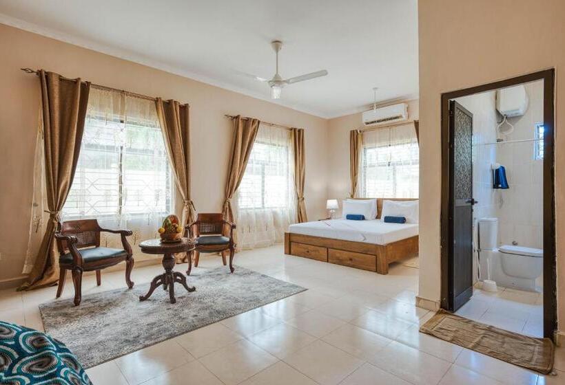 פנסיון Shivo Guest House