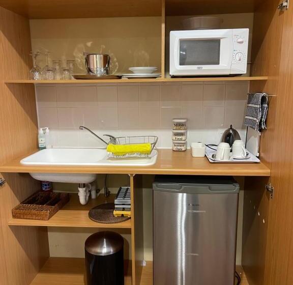 ペンション Upper Room Guesthouse