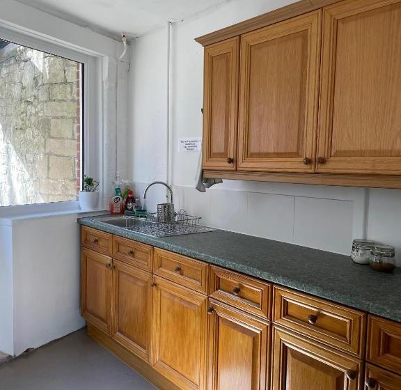 Portland Outdoor Centre Hostel