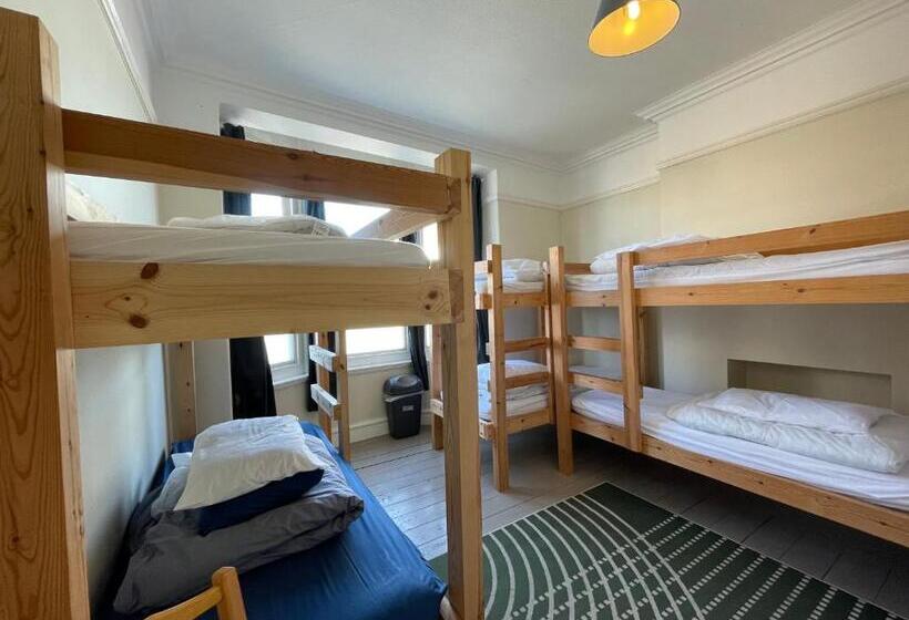 Portland Outdoor Centre Hostel