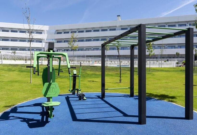 Student Experience Madrid Pozuelo   Luxury Hostel