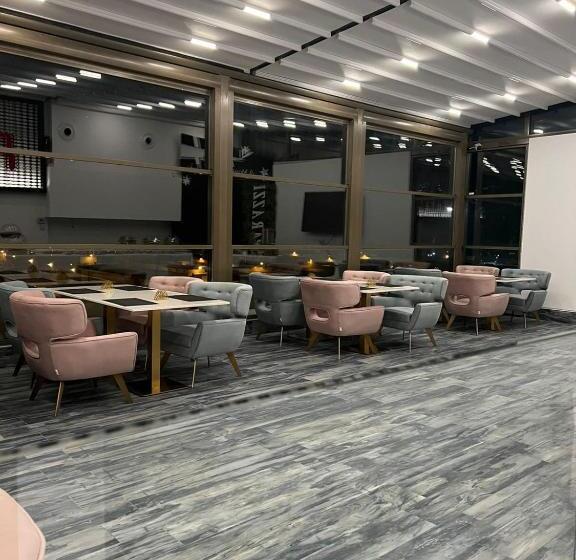 فندق رويال دايموند الفندقية