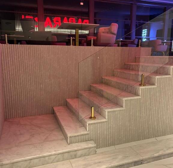 فندق رويال دايموند الفندقية