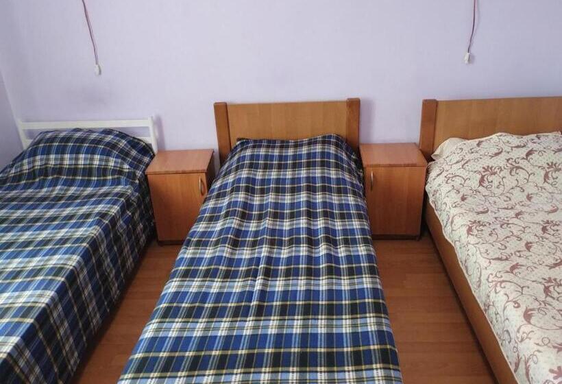 호스텔 готель стефанія