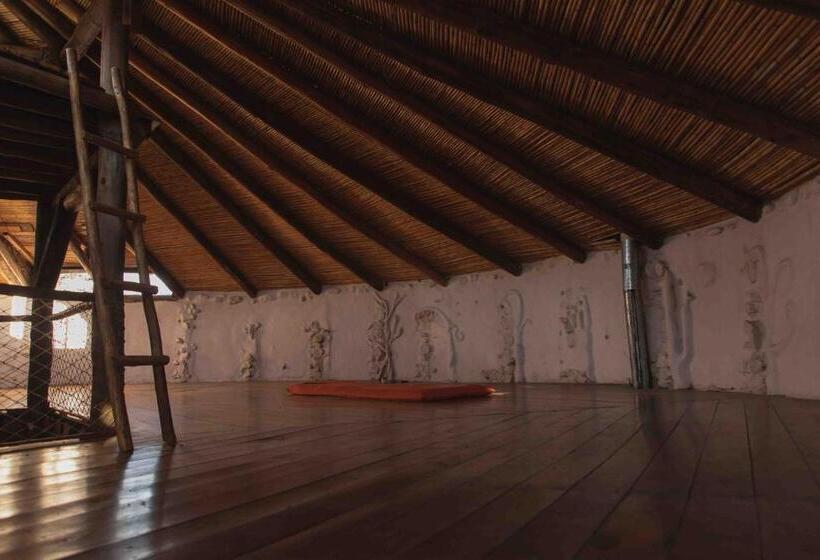 הוסטל Espacio Circular