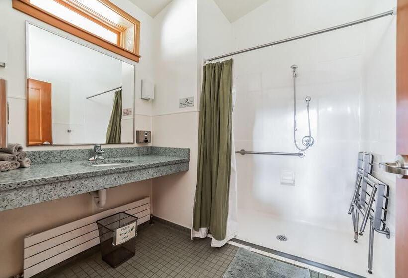 Общежитие Limantour Lodge