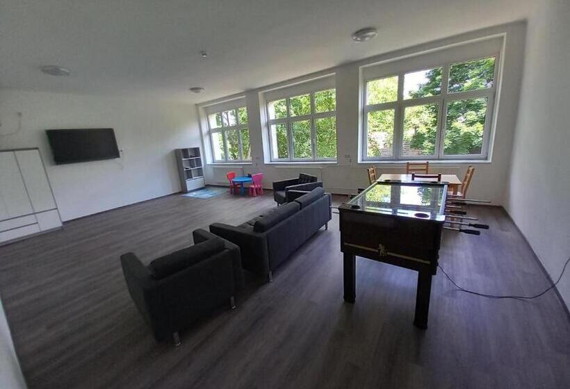 فندق صغير Márianosztrai Zarándokszálláshely