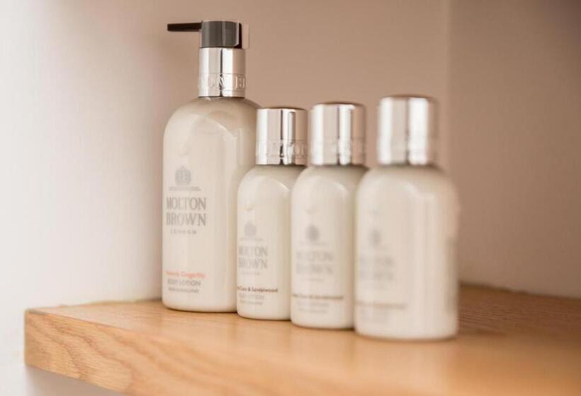 Almond Hotel Adults Only