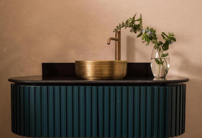 Almond Hotel Adults Only