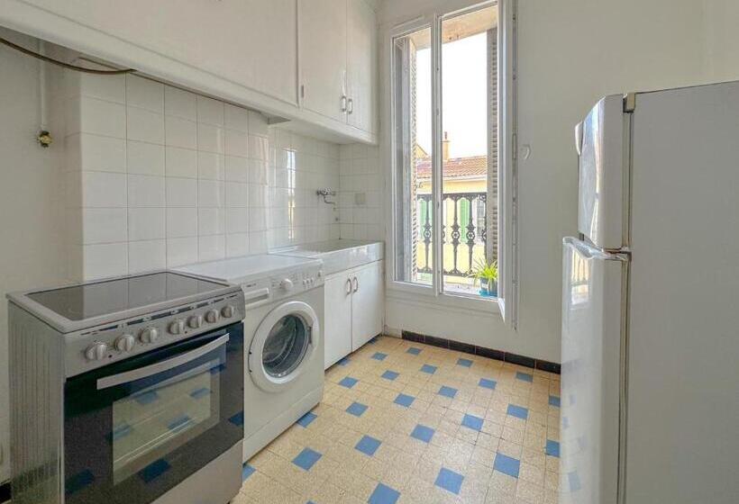 تختخواب و صبحانه Appartement Central De Caractère