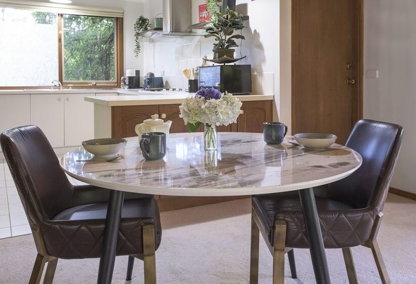 צימר Botanica Retreat   Village Spa & Stay