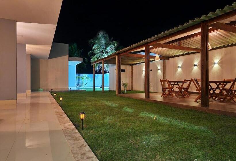 مبيت وإفطار Casa & Chalés Do Quebec