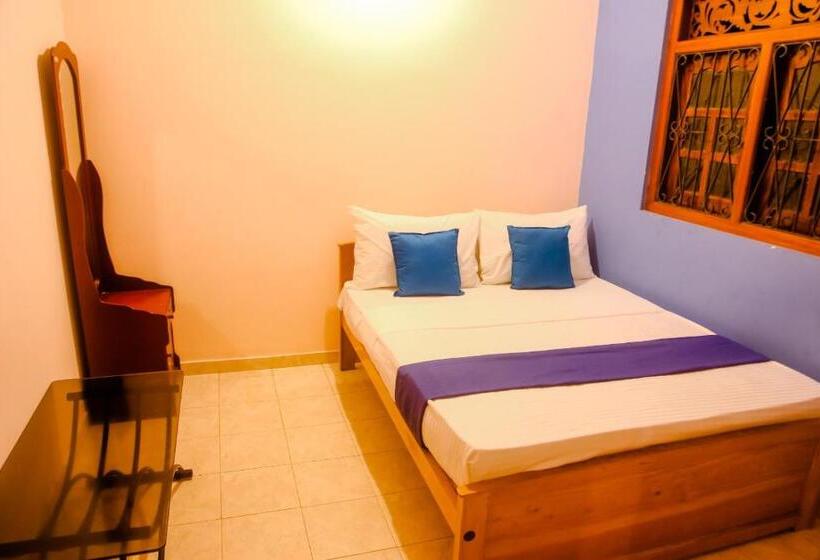 مبيت وإفطار Kadolana Villa