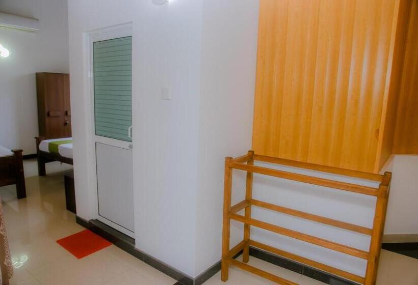 مبيت وإفطار Kadolana Villa