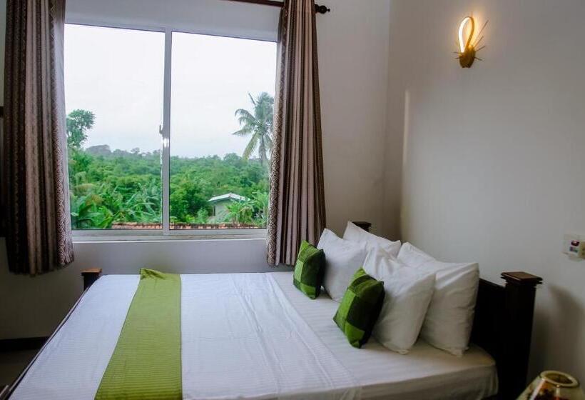 مبيت وإفطار Kadolana Villa