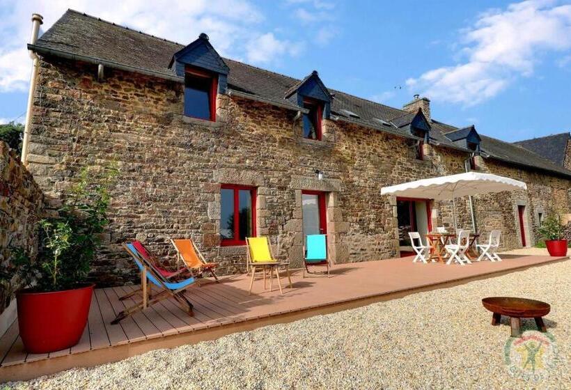 민박 La Ferme De La Begossiere