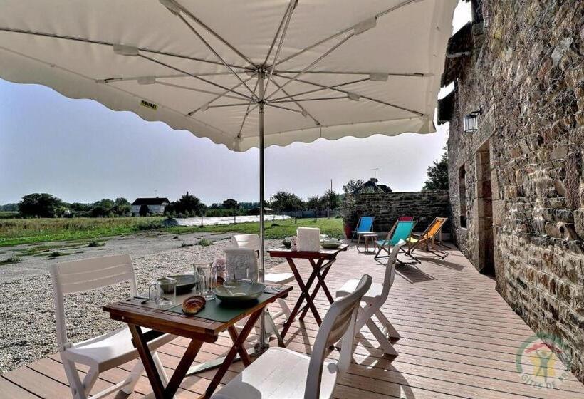 민박 La Ferme De La Begossiere