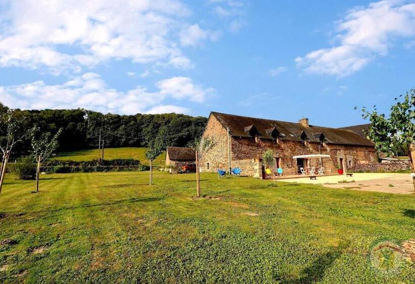 민박 La Ferme De La Begossiere