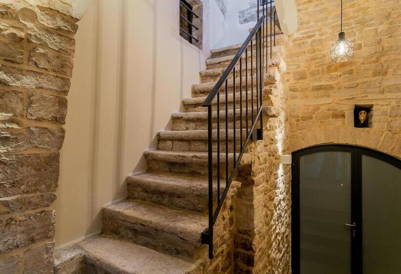 Bed and Breakfast La Maddalena Suite & Rooms