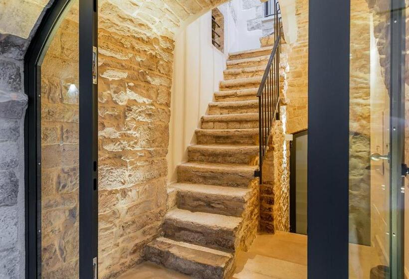 Bed and Breakfast La Maddalena Suite & Rooms