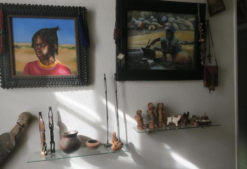 مبيت وإفطار Tombe La Nèfle