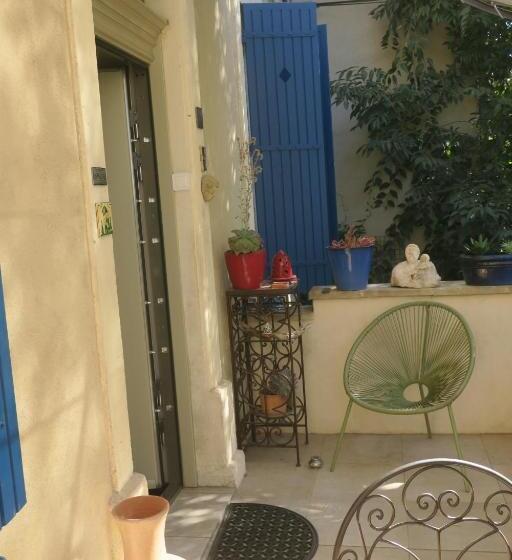 مبيت وإفطار Tombe La Nèfle