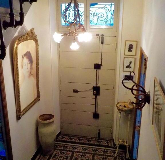 مبيت وإفطار Tombe La Nèfle