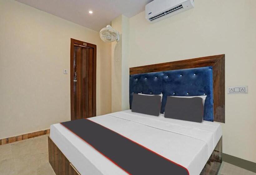 Collection O 81278 Hotel Rn Residency