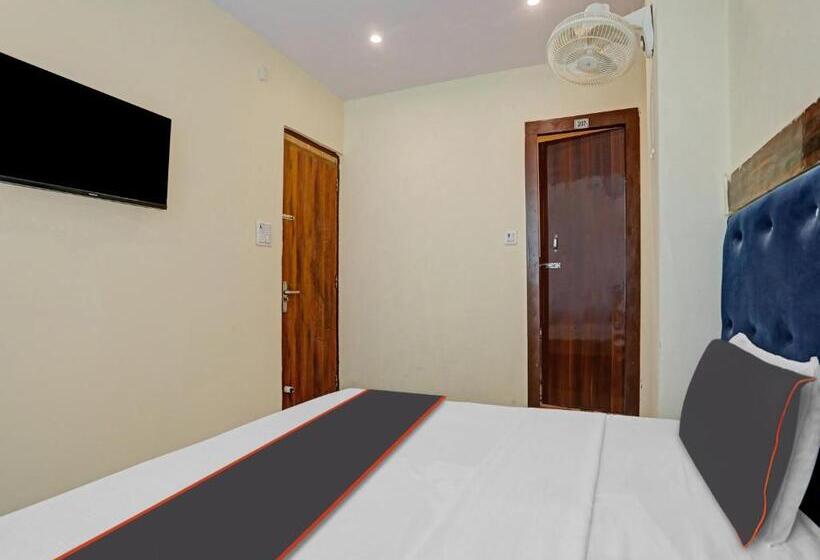 Collection O 81278 Hotel Rn Residency