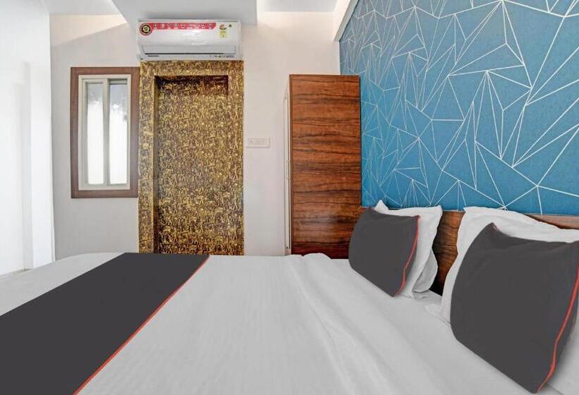 Collection O Hotel Blue Diamond