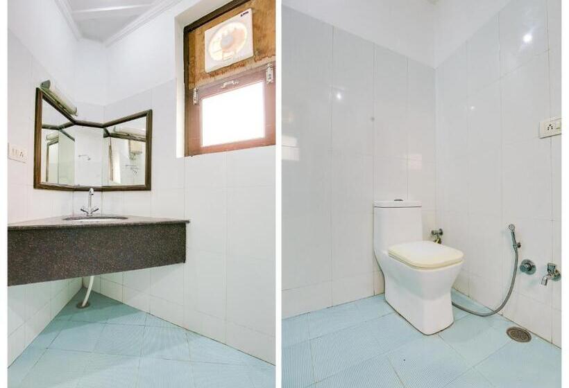 Collection O Hotel Radis Inn