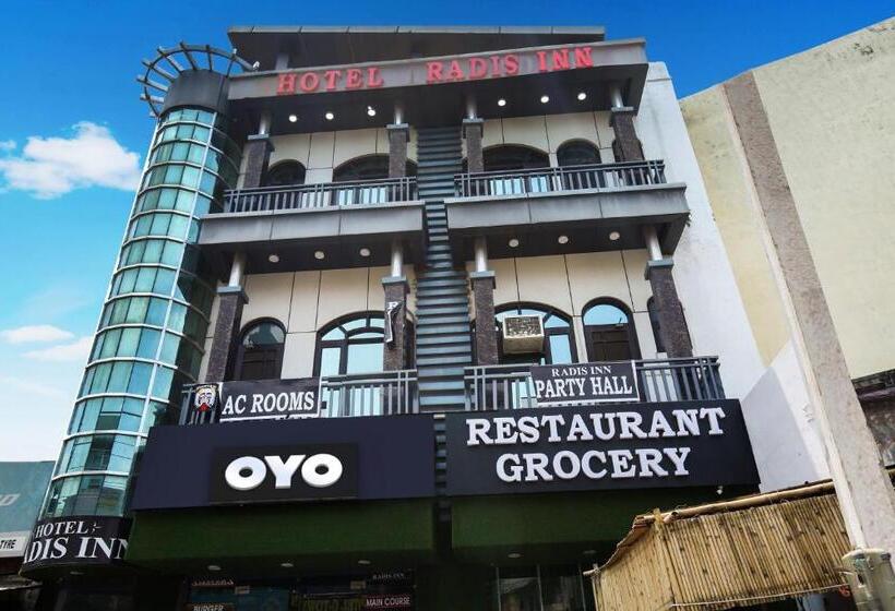 Collection O Hotel Radis Inn