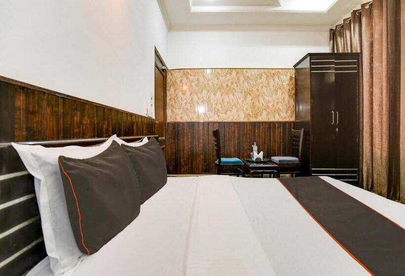 Collection O Hotel Radis Inn