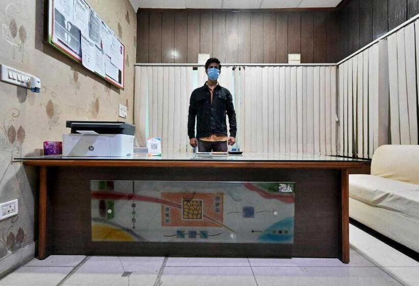 Flagship Hotel Crush On