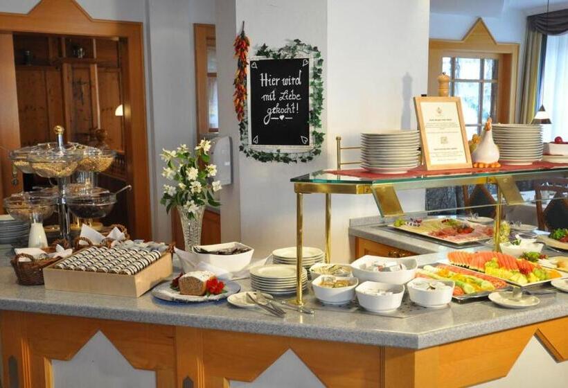 Heart Hotel Himmelberg