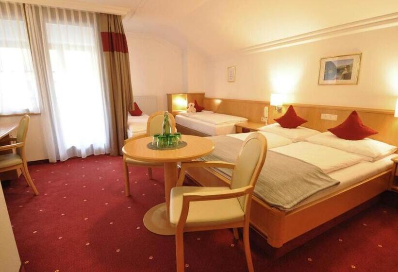 Heart Hotel Himmelberg