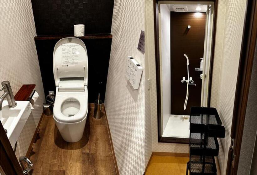 فندق Artist Village Apartments Kochi