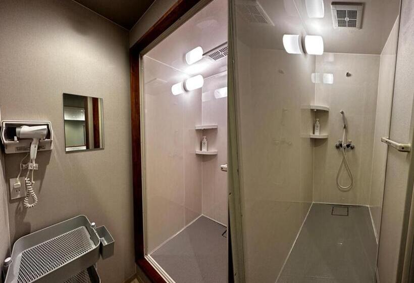 فندق Artist Village Apartments Kochi