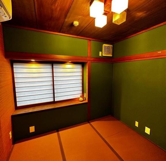 فندق Artist Village Apartments Kochi