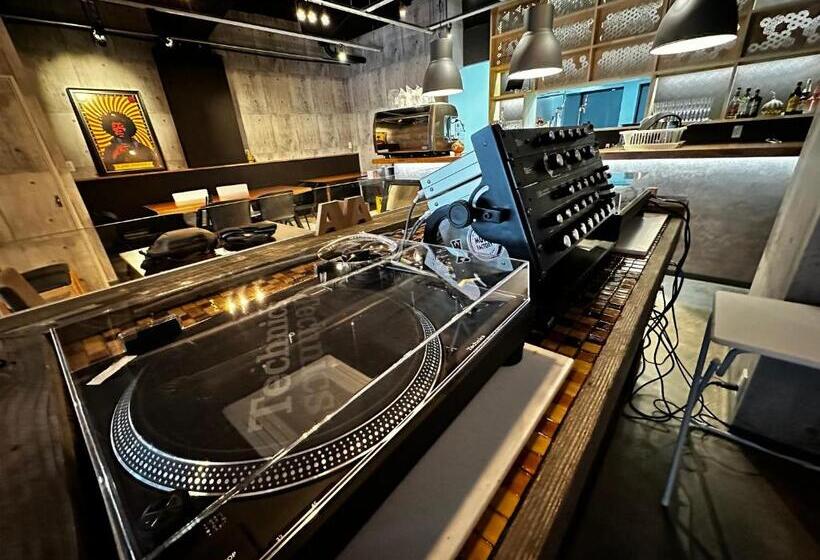 فندق Artist Village Apartments Kochi