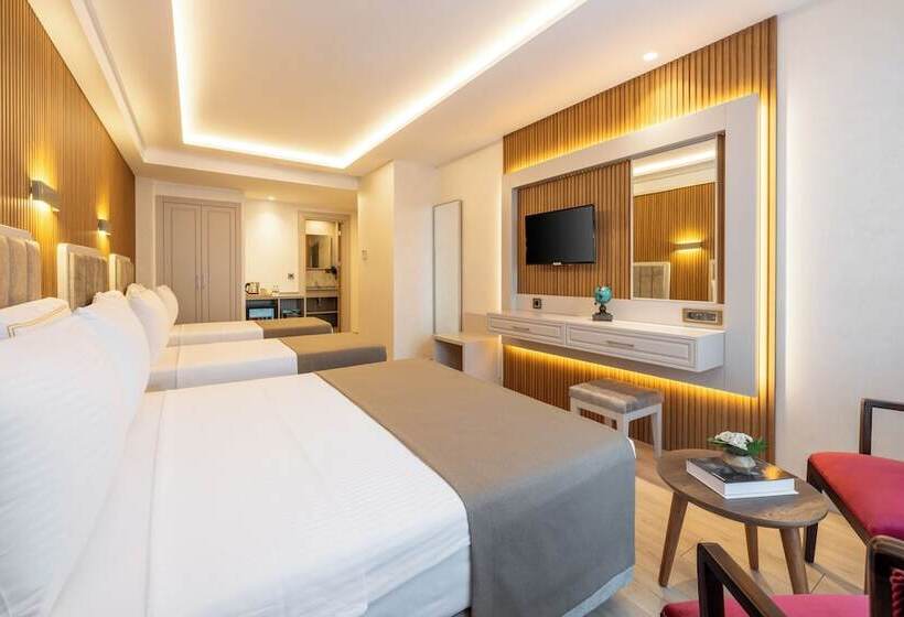 Carina Gold Hotel And Restaurant