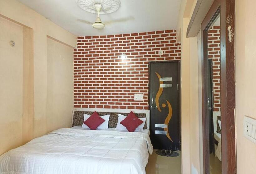 בית מלון כפרי Chaitanya