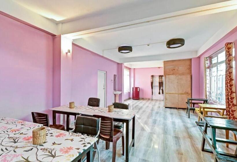 فندق Collection O Wonder Hill Residency