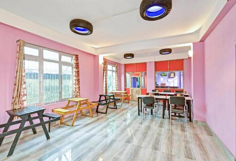 فندق Collection O Wonder Hill Residency