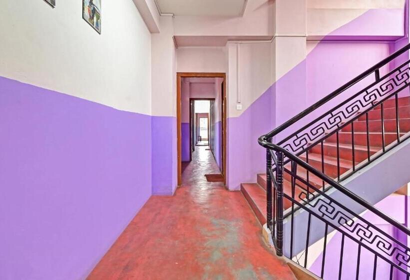 فندق Collection O Wonder Hill Residency