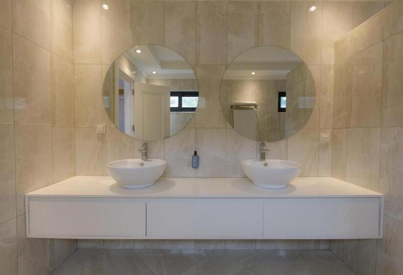 ホテル Cowork Lab Suites