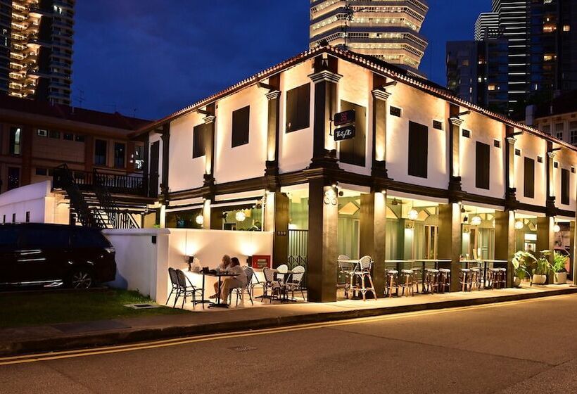 هتل کپسول Dream Chaser Boutique Capsule