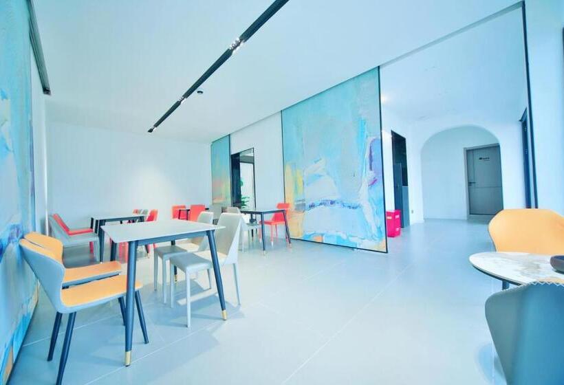 Отель Dali Fish Inn Sea View