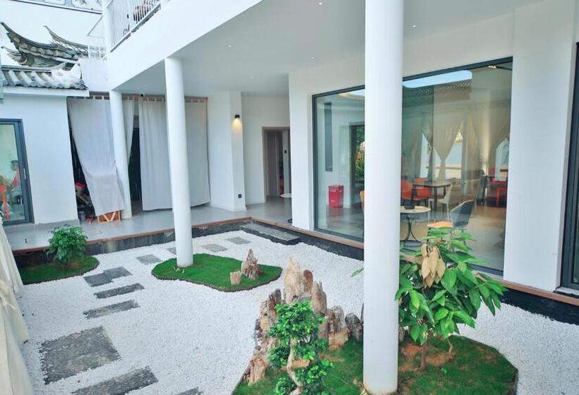 Отель Dali Fish Inn Sea View